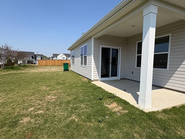 130 Fenwick Dr — Photo 14