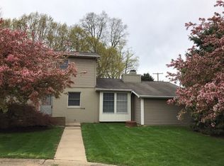 3716 Moonbeam Cir NW, Canton, OH 44708