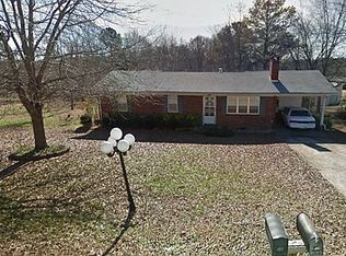 166 Cherokee Dr, Hamilton, AL 35570