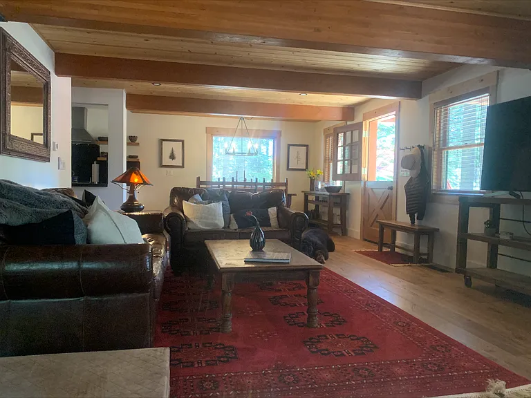10080 Blue Jay Ln — Photo 8