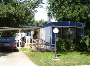 80 Birch Dr, Sandwich, IL 60548