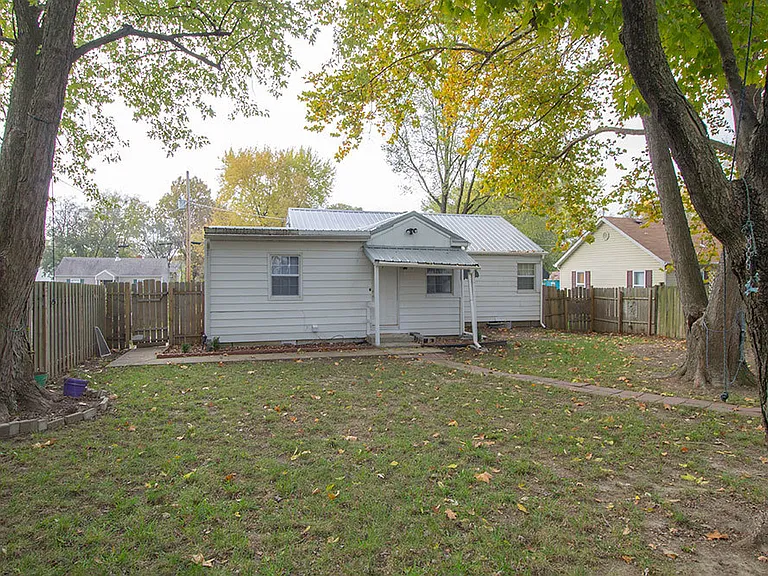 301 W Forest Ave — Photo 34
