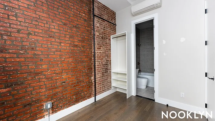 Rented by Nooklyn NYC LLC | media 19