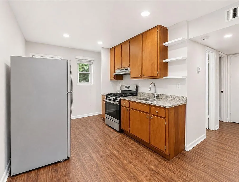 2 bed, 1.0 bath, 800 sqft, $1,175 — Photo 4
