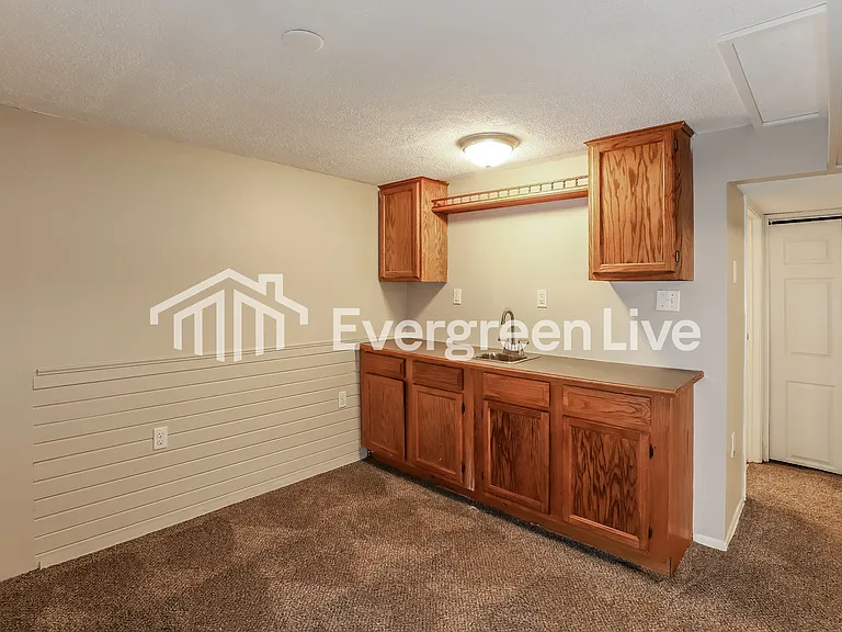 219 SE Bordner Dr — Photo 14