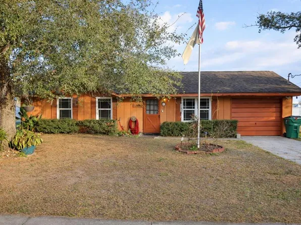 38831 North Ave, Zephyrhills, FL 33542