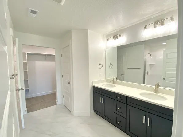 1068 N Freeman Dr, Saratoga Springs, UT 84045