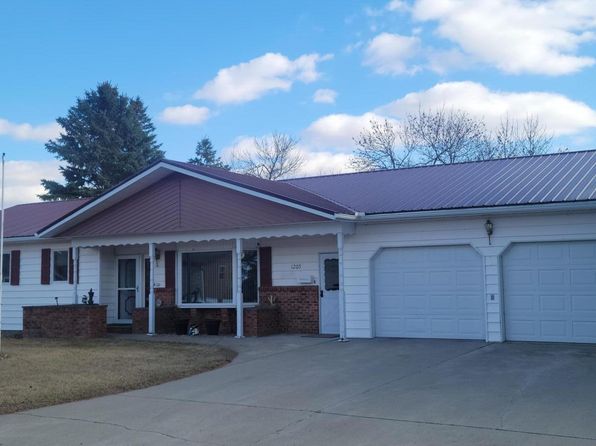 1205 N Lake Dr, Eureka, SD 57437