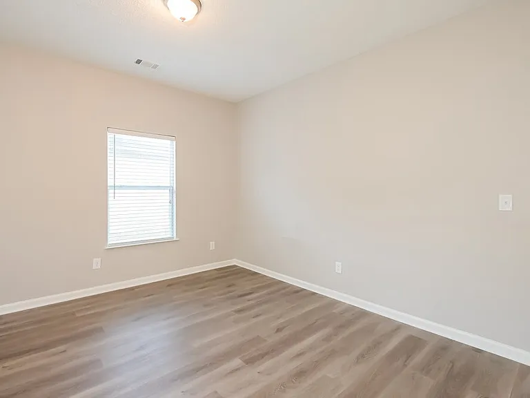 2115 Palatine Pl — Photo 14