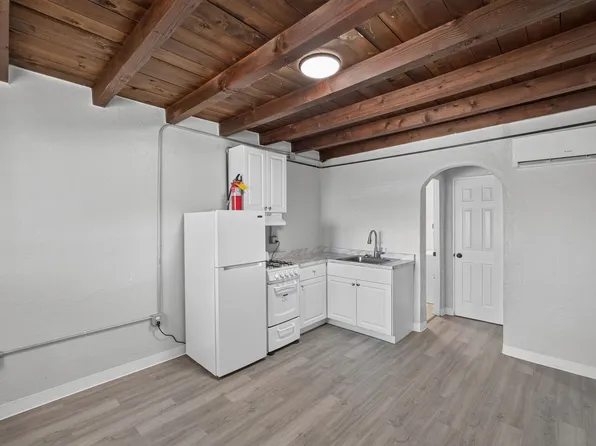 Welcome to Route 66 Apartments in Albuquerque, NM, 9317 Central Ave NW #7, Albuquerque, NM 87121