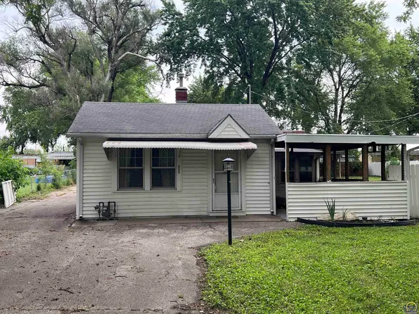 216 NW Studer St, Topeka, KS 66608