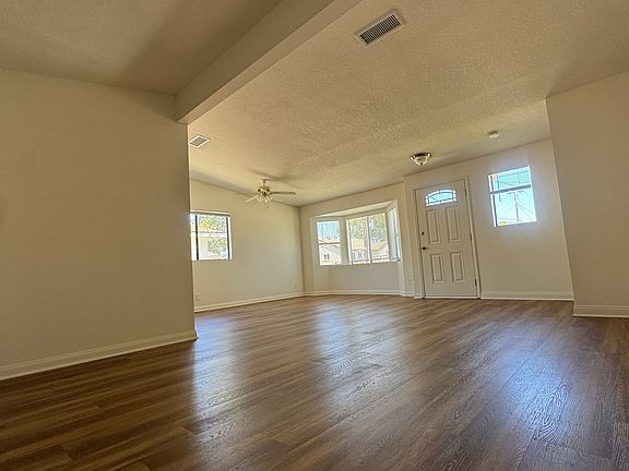 3rd image of 5226 Carmelynn St