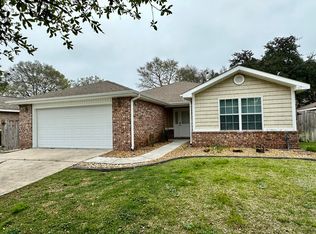 103 6th Ave, Shalimar, FL 32579