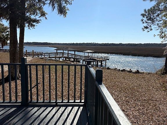 3rd image of 2713 Julienton Dr NE