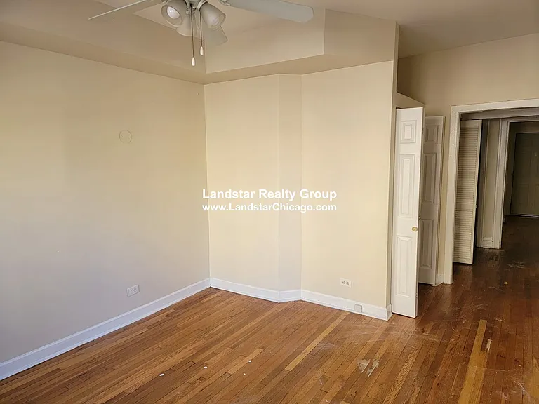 2405 W Wilson Ave #2 — Photo 2