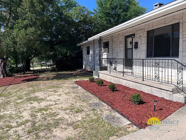 475 Andrew Dr — Photo 16
