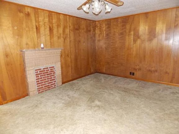 2nd image of 117 Bellamy Ln