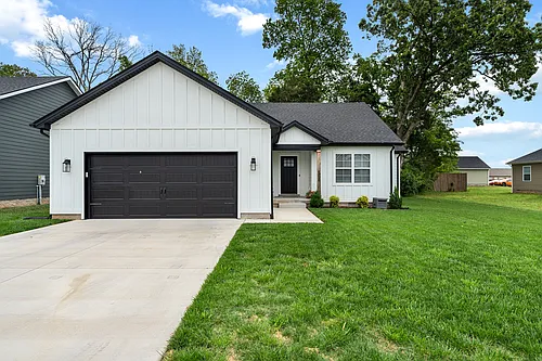 668 Pleasant Meadow Ln Photo 1