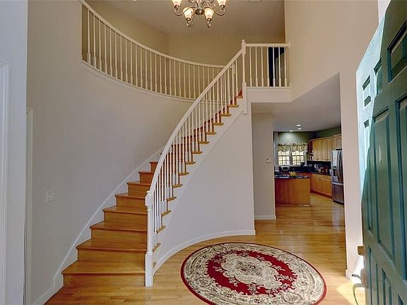 3rd image of 55 Westfield Dr