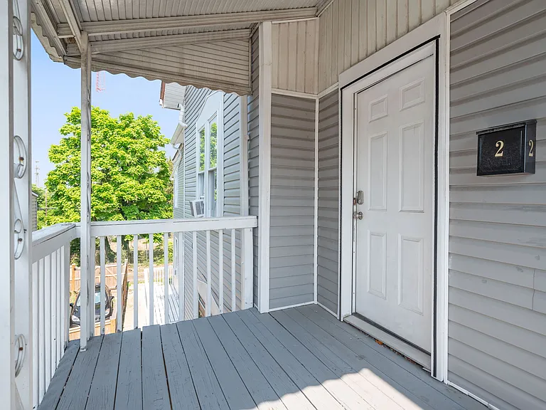 2413 Kenton St #2 — Photo 10