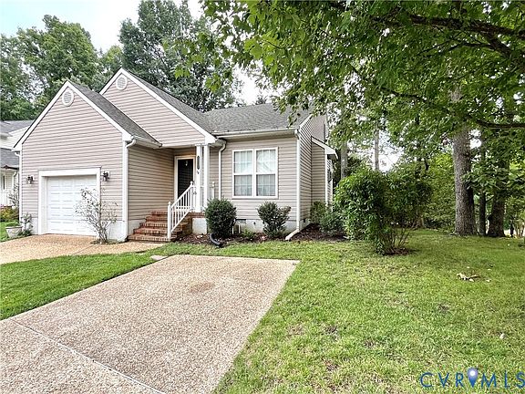 2nd image of 10224 Raintree Commons Ln
