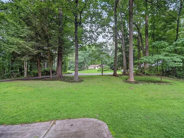 1955 Branchwood Ct #A — Photo 2