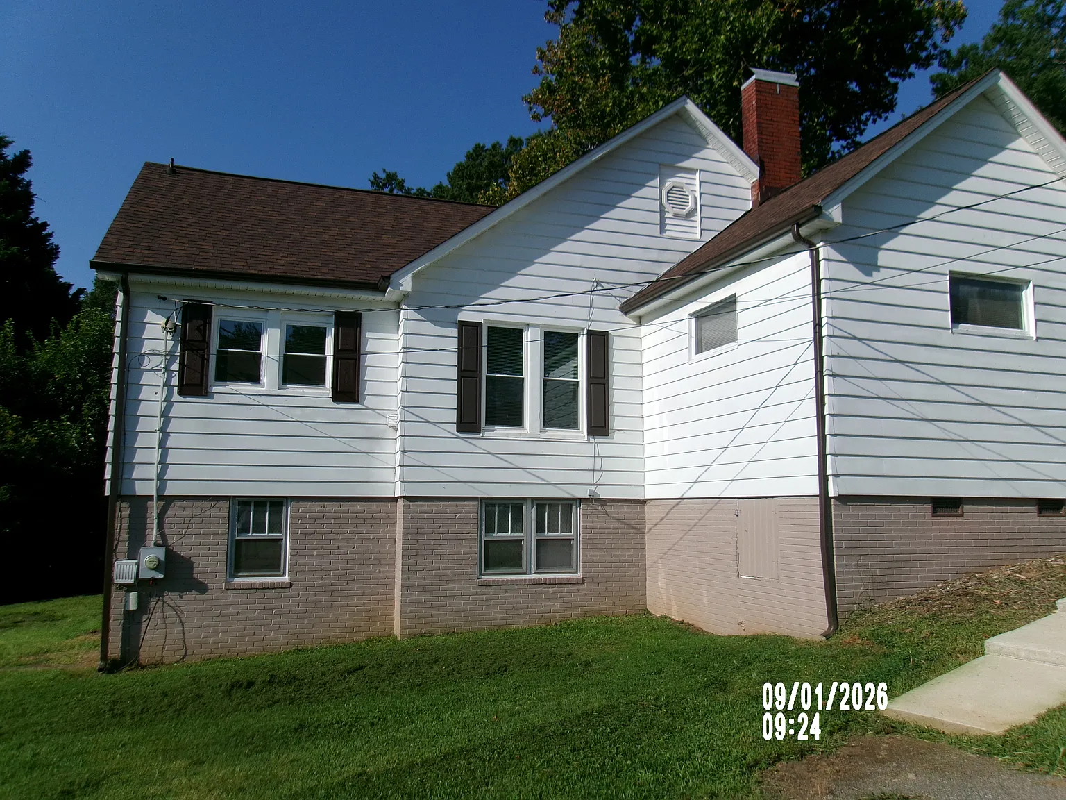3 bed, $1,150 — Photo 3