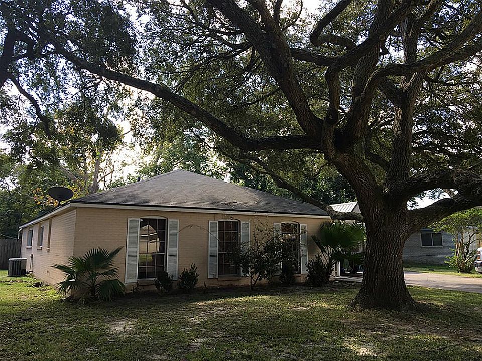 1st image of 1609 Bayou Dr