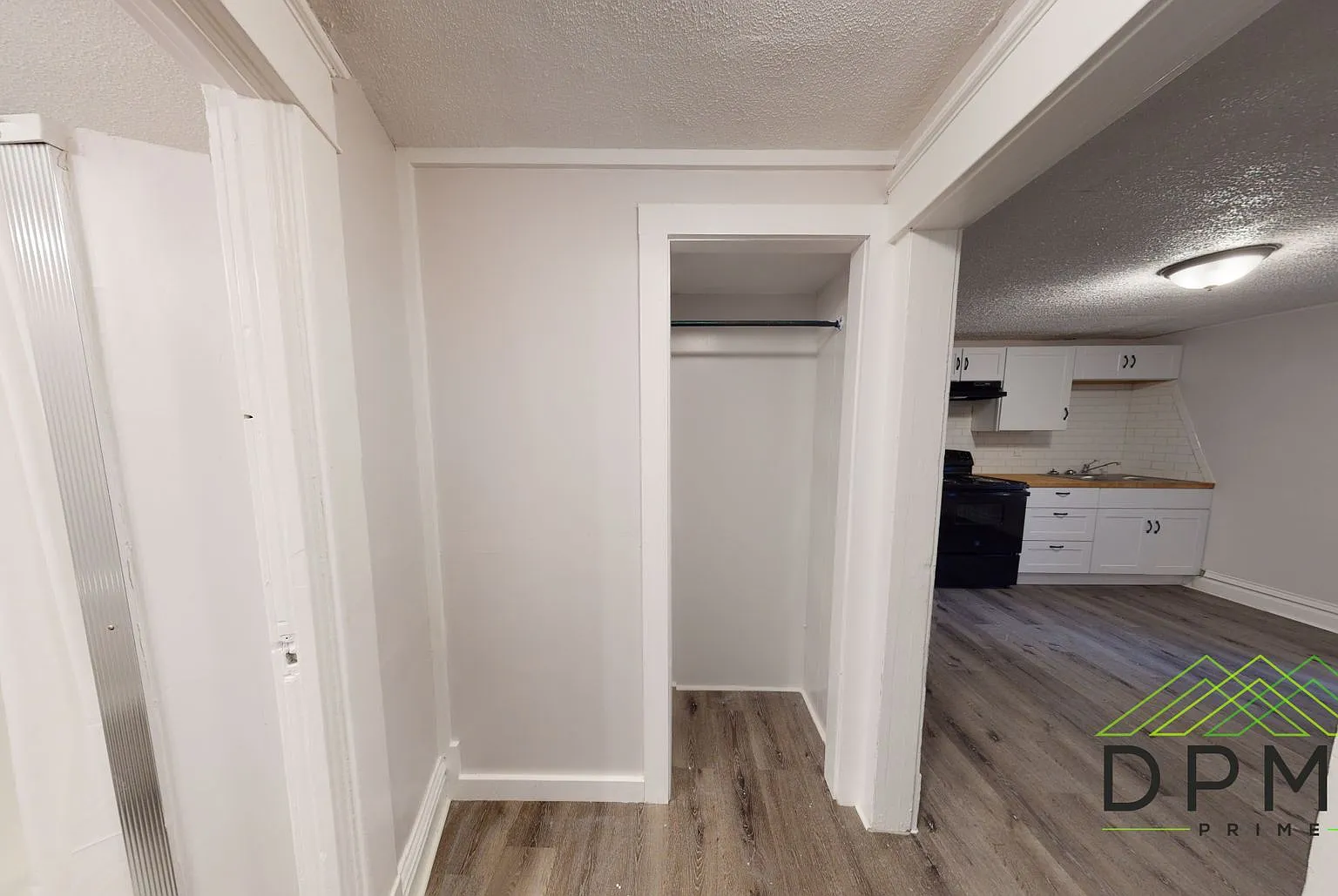 Welcome to 214 E Elm Lansing, MI 48910!! — Photo 2
