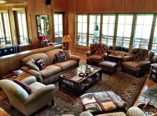 385 Rendezvous Rdg, Cashiers, NC 28717