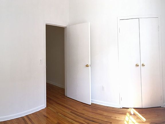 5th image of 223 E 111th St APT 2F