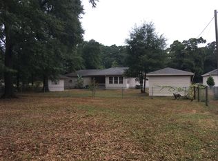 483 2nd Ave, Holt, FL 32564