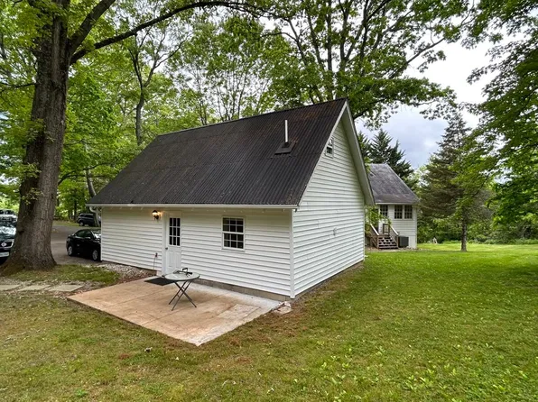 3340 Yellow Sulphur Rd, Blacksburg, VA 24060
