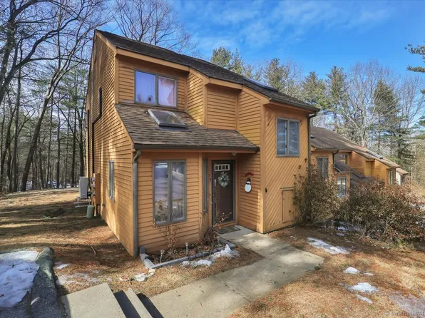 44 Tolland Avenue APT 19, Stafford, CT 06076