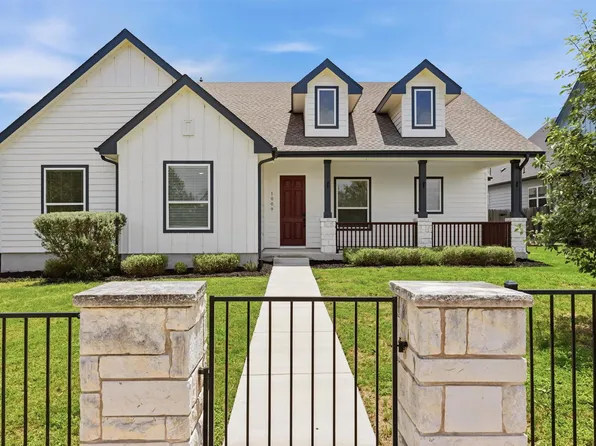 1009 Scenic Dr, Georgetown, TX 78626