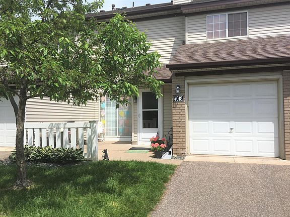 South facing front patio and yard.