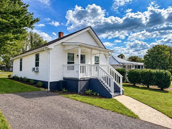 445 E Lexington St, Wytheville, VA 24382
