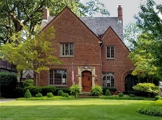 13955 Edgewater Dr, Lakewood, OH