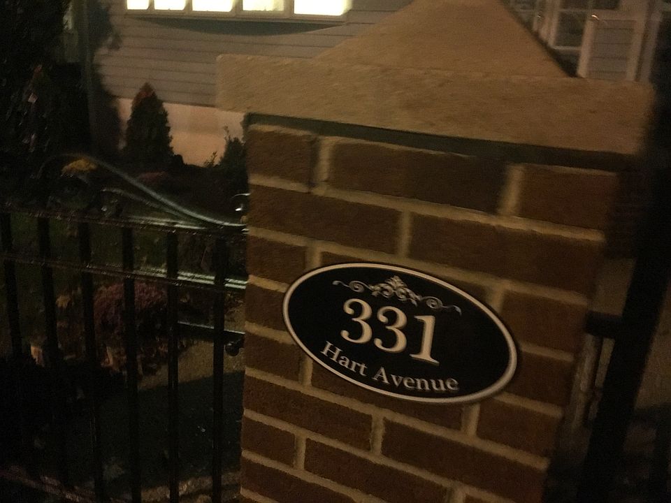 331 Hart Av SI NY