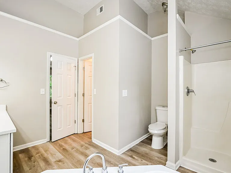 409 Grove Park Dr — Photo 12