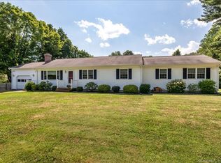 34 Orchard St, Avon, CT 06001
