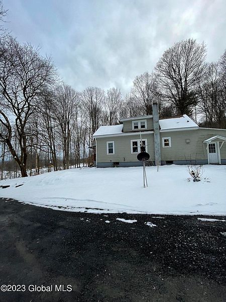 2nd image of 24 Mountain Road