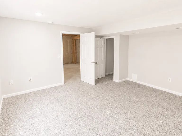 5318 Godas Cir — Photo 26