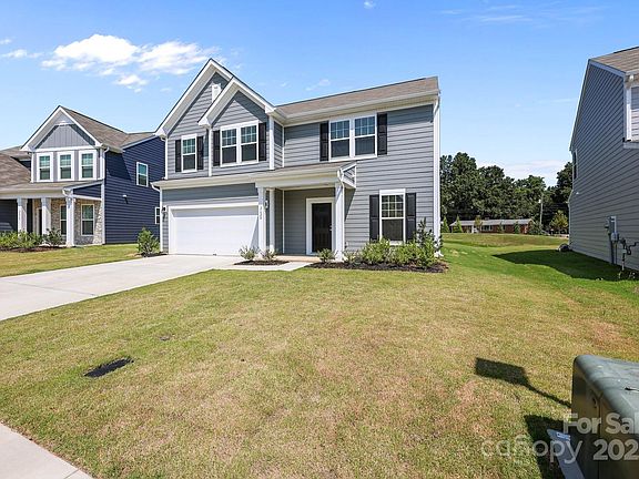 4th image of 2628 Clipper Ct NW