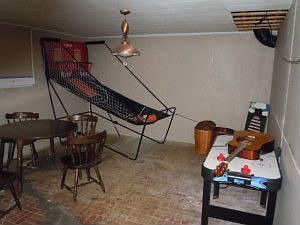 2nd image of 501 N Sunny Ln