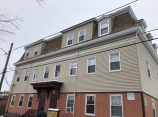 36-38 Fountain St #B302, Woonsocket, RI 02895