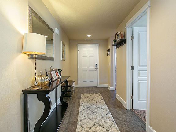 2nd image of 6114 Maryhill Ln