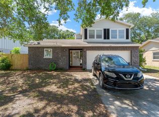 208 SE Lincoln Cir N, Saint Petersburg, FL 33703