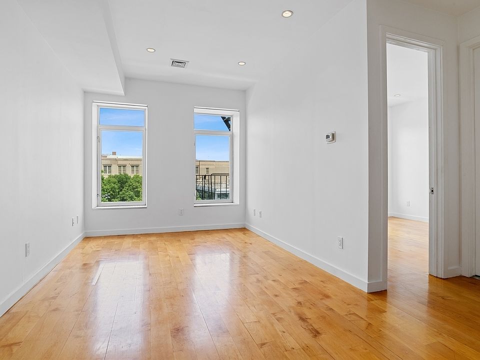 1st image of 140 Scholes St APT 4A