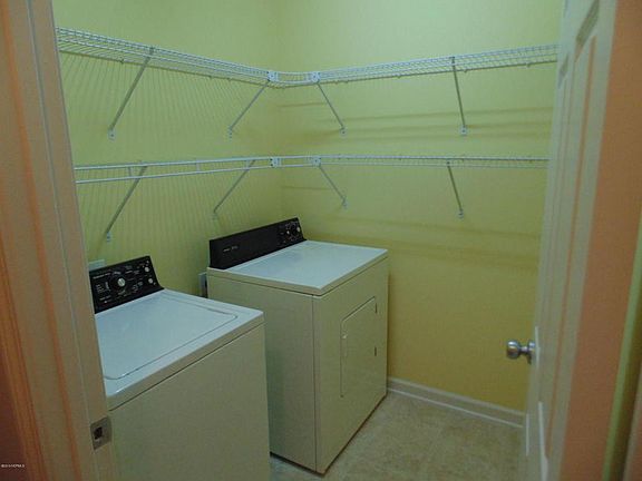 4th image of 1716 Pepperwood Way